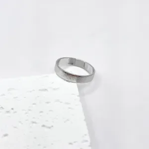 ANEL ALIANÇA RETA 4MM GRANITADA