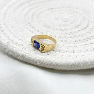 ANEL MASCULINO COM PEDRA AZUL E DOIS PONTOS DE LUZ