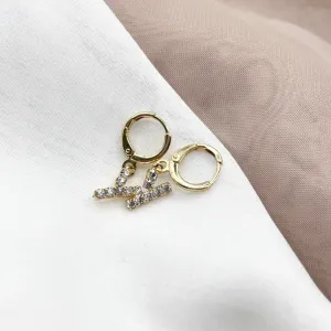 BRINCO ARGOLA DE CLICK LETRAS STRASS - Y