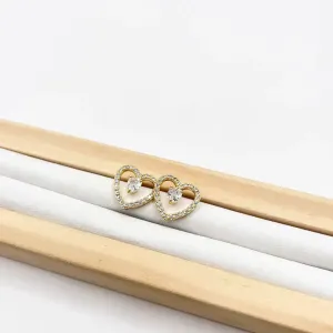 BRINCO CORAÇÃO CRAVEJADO COM CORAÇÃO DE ZIRCONIA