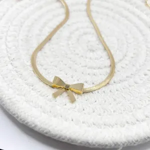 COLAR FITA COM LAÇO