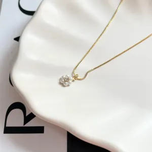 COLAR FLOR DE PÉROLAS