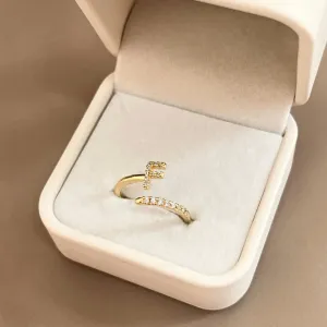 ANEL AJUSTÁVEL DE LETRA CRAVEJADO - F