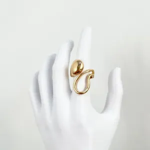 ANEL AJUSTÁVEL GOTA LISA E VAZADA
