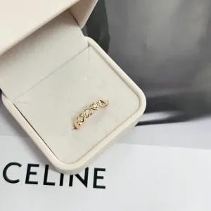 ANEL CORAÇÕES COM 3 PEDRAS CRISTAL