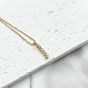 COLAR LETRA ZIRCONIAS ENCANTO - I