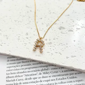 COLAR LETRA ZIRCONIAS ENCANTO - R