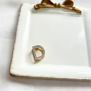 PINGENTE LETRA CRAVEJADA - D