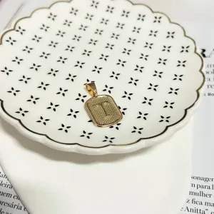 PINGENTE MEDALHA PEQUENA DE LETRA - T