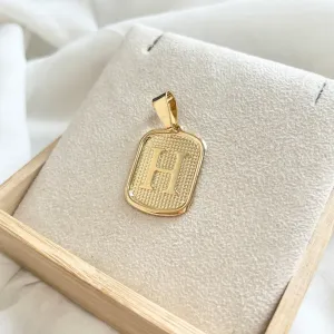 PINGENTE MEDALHA QUADRADA DE LETRA - H