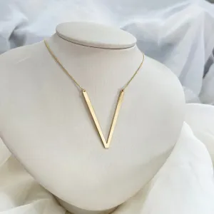 COLAR LETRA MAXI TORTA - V