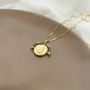 COLAR LETRA GIRATÓRIA ZIRCONIA COLORIDA - J