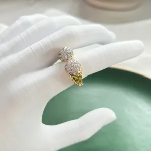 ANEL AJUSTÁVEL DETALHES VAZADOS E CRAVAÇÃO EM MICRO ZIRCONIAS