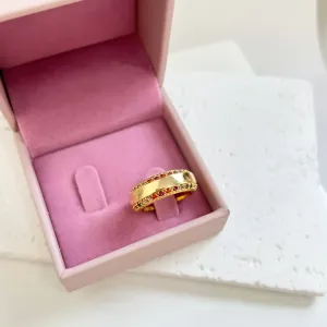 ANEL COM ZIRCONIAS NAS BORDAS