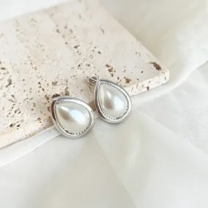 BRINCO GOTA 2CM MEIA PÉROLA