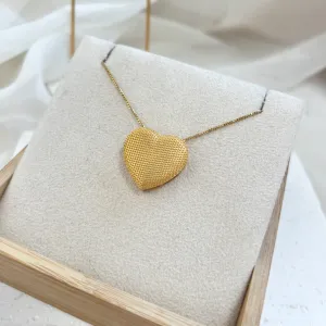 COLAR CORAÇÃO TRABALHADO