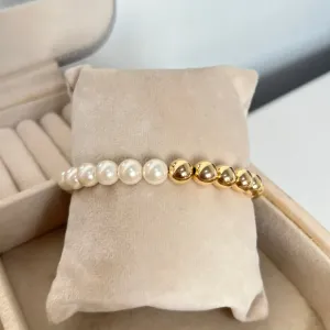 PULSEIRA PÉROLA E BOLAS 8MM  - MEIO A MEIO