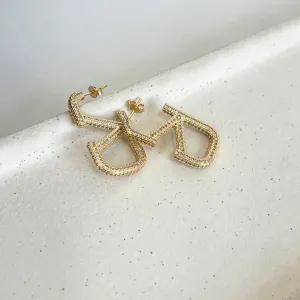 BRINCO ARGOLA CRAVEJADA INSPIRAÇÃO VALENTINO 3,7CM