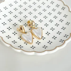 BRINCO 2 CORAÇÕES LISO E MEIA PÉROLA