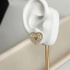 BRINCO CORAÇÃO MICRO ZIRCONIAS E BAGUETES