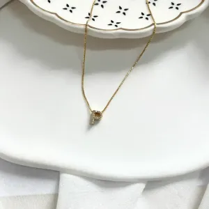 COLAR MINI LETRA CRAVEJADA MICRO ZIRCONIAS - P