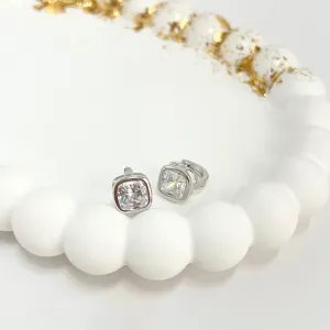 BRINCO ARGOLA ARTICULADA COM PEDRA QUADRADA