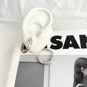 BRINCO DE ARGOLA ARTICULADA CORAÇÕES CRISTAL 2,5CM