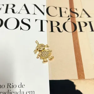 PINGENTE FILHA MENINA CRAVEJADA CRISTAL