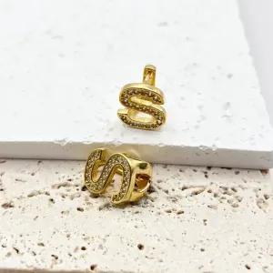 BRINCO ARGOLA ARTICULADA LETRA - S