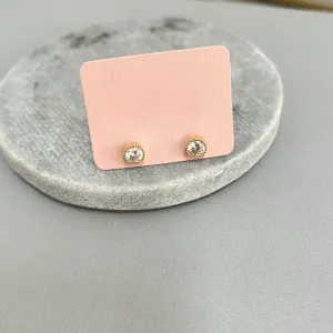 BRINCO ZIRCONIA REDONDA COM ACABAMENTO