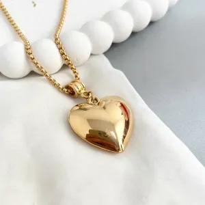 COLAR GROSSO COM PINGENTE DE CORAÇÃO