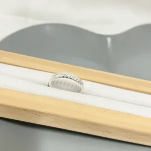 ANEL PRATA925 COM DETALHES VAZADOS