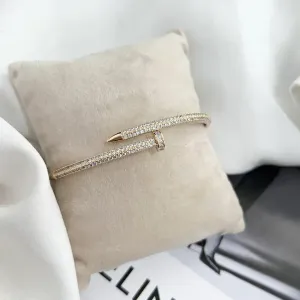 BRACELETE PREGO CRAVEJADO DE MICRO ZIRCONIAS