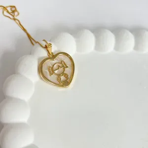 COLAR CORAÇÃO MADRE PÉROLA MENINA