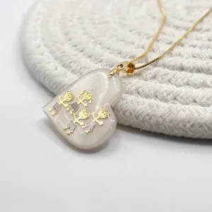 COLAR PINGENTE CORAÇÃO EM ACRÍLICO 3CM - 1 MENINA E 3 MENINOS