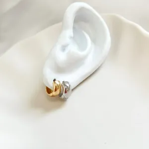 DUPLA ARGOLA LISA RÓDIO BRANCO E DOURADA