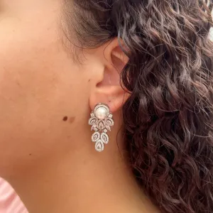 BRINCO NOIVA LONGO COM PÉROLA