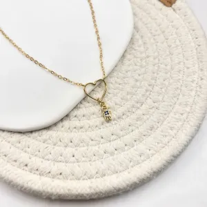 COLAR CORAÇÃO VAZADO COM 1 MENINO