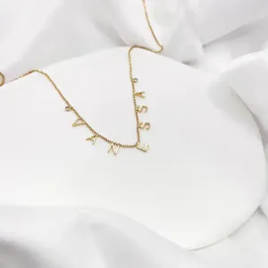 COLAR PERSONALIZADO 7 LETRAS E ZIRCONIAS NAS PONTAS - VANESSA