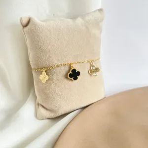 PULSEIRA TREVOS FRIZADO E PRETO