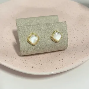 BRINCO QUADRADO OLHO DE TIGRE COM ZIRCONIAS