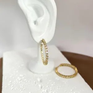 BRINCO ARGOLA FINA CARVEJADA DENTRO E FORA 3CM