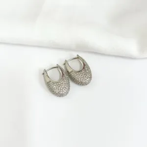BRINCO ARGOLA MICRO ZIRCONIA LONGO