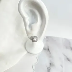 BRINCO QUADRADO COM ZIRCONIAS