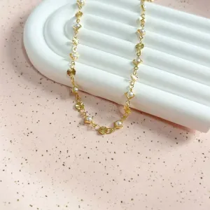 COLAR CHOKER PÉROLA COM REDONDO DIAMANTADO 40CM