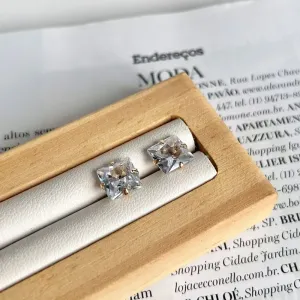 BRINCO PONTO DE LUZ QUADRADO 8MM