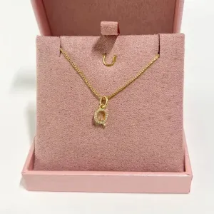 COLAR MINI LETRA CRAVEJADA - Q