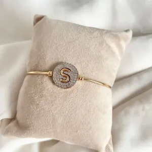 BRACELETE LETRA COM ENCAIXE CRAVEJADO
