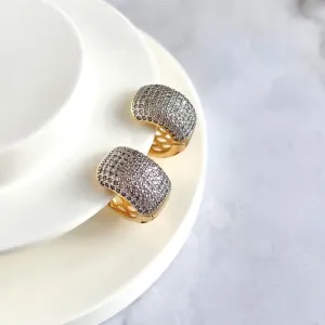 BRINCO MAXI ARGOLA ARTICULADA CRAVEJADA MICRO ZIRCONIAS