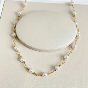 COLAR CHOKER PÉROLAS E MINI BOLINHAS 40CM